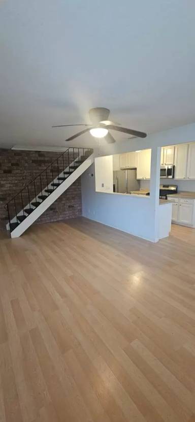 Main picture of 263 Sharp Cir