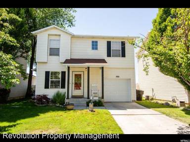 Main picture of 1921 N 2225 W