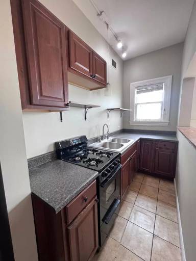 Main picture of 43 Lafayette Ave SE