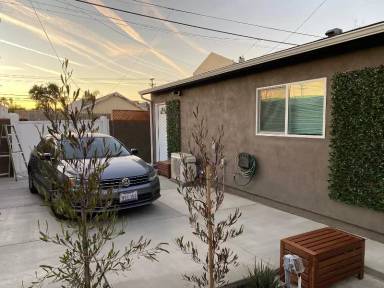 Main picture of 5431 Auckland Ave
