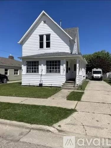 Main picture of 209 E Woodworth St