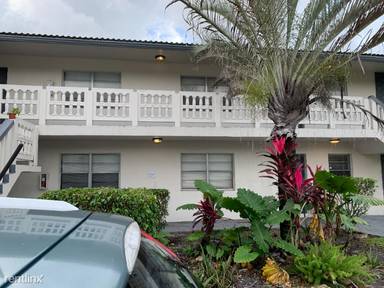 Main picture of 8502 NW 35th St
