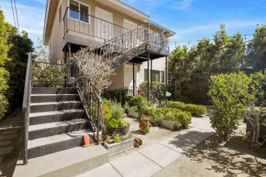 Main picture of 4325 Utah St