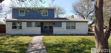 Main picture of 401 San Carlos Dr