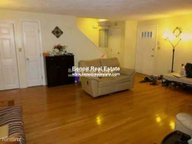 Main picture of 38 Meacham St