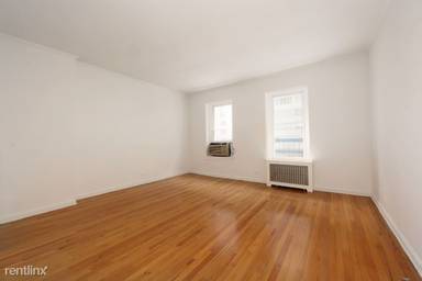 Main picture of 225 E 66th St