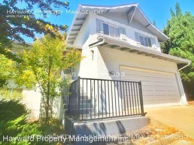 Main picture of 32039 Bernice Way