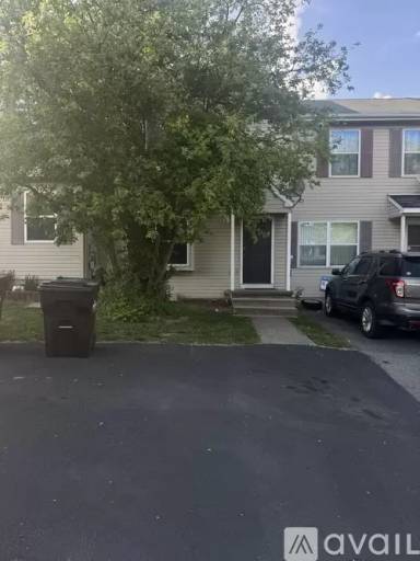 Main picture of 817 Cove Ct