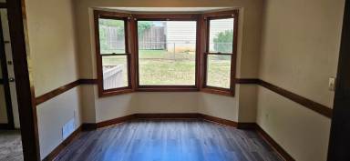 Main picture of 1111 Oak Grove Cir