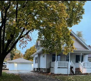 Main picture of 4913 N 126th St