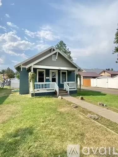 Main picture of 224 Somers Ave