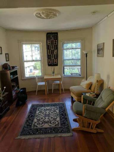 Main picture of 35 Boylston St