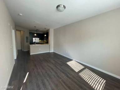 Main picture of 100 S Canosa Ct