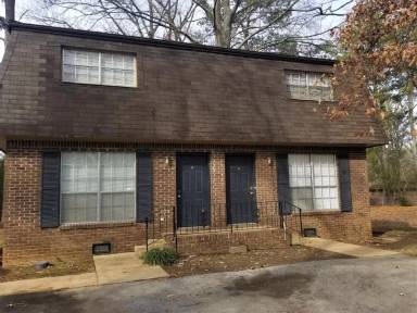 Main picture of 713 Woodvale Ave