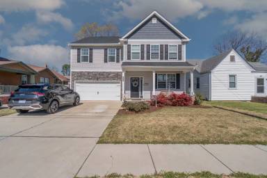Main picture of 3630 Buckingham St