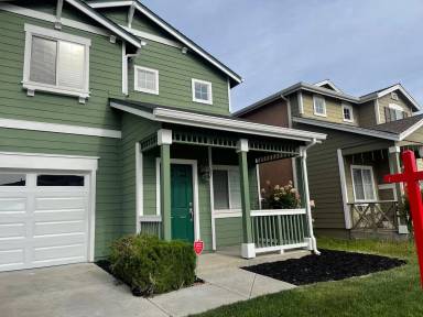 Main picture of 4128 Heirloom Ln