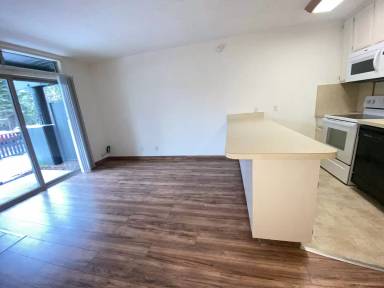 Main picture of 751 Tahoe Blvd