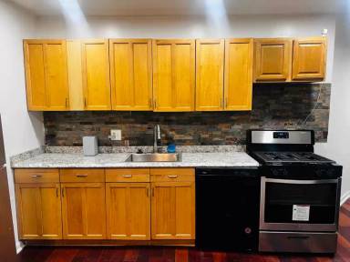 Main picture of 3001 Clifton Ave