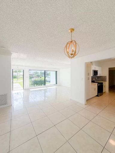 Main picture of 1650 NW 26th Ter