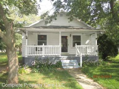 Main picture of 1720 N Buckles St