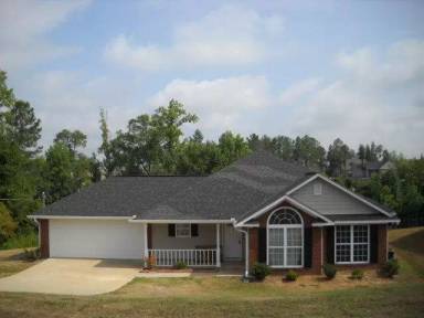 Main picture of 16 Redwood Dr