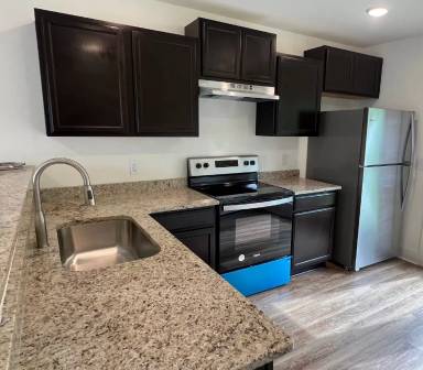 Main picture of 70 Jacksons Ln