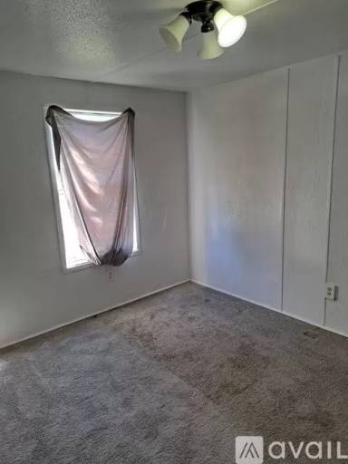 Main picture of 5355 New Kings Rd
