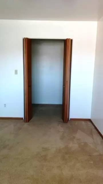 Main picture of Utica Towne Manor