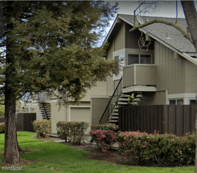Main picture of 2152 Galveston Ave