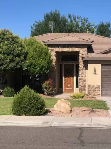 Main picture of 1076 S Raven Stone Dr