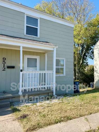 Main picture of 9536 Charlotte St
