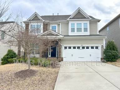 Main picture of 10705 Sky Chase Ave NW