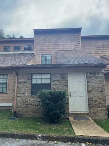 Main picture of 1816 Jackson Bluff Rd