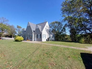Main picture of 706 Riverside Drive, Unit A