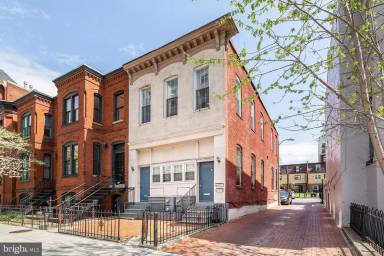 Main picture of 1213 12th St NW