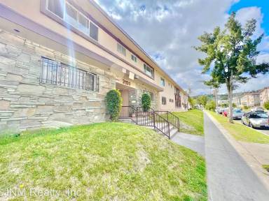 Main picture of 3930 Nicolet Ave