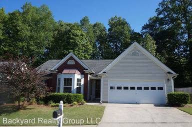 Main picture of 3404 Washington Commons Ave NW