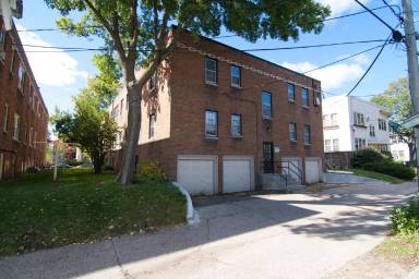 Main picture of 3707 Grand Ave S