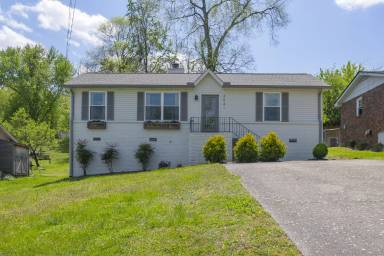 Main picture of 2641 Solon Dr