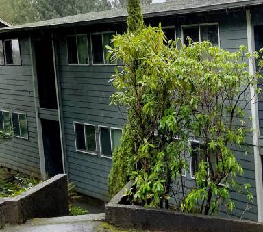 Main picture of 65 SE Ainslee Ave