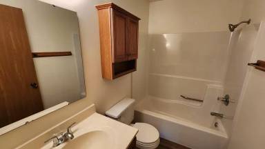 Main picture of 410 Humboldt St