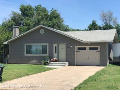 Main picture of 2300 Heizer St