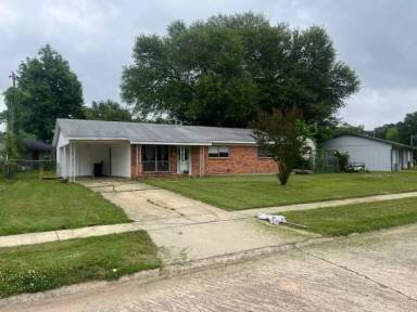 Main picture of 3036 Louise St