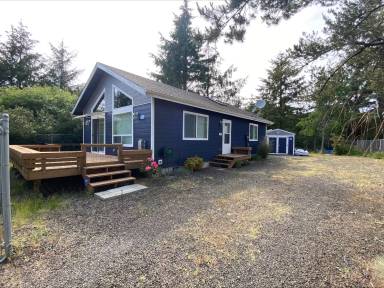 Main picture of 148 Spruce Loop SW