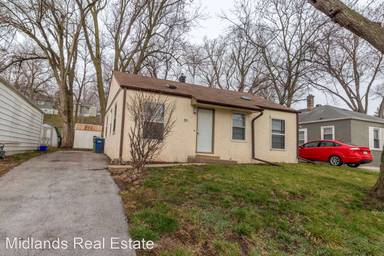 Main picture of 2004 Jackson St