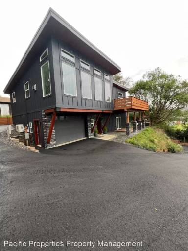 Main picture of 1525 Monroe St