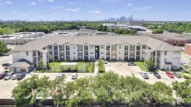 Main picture of 6520 Jamail Dr