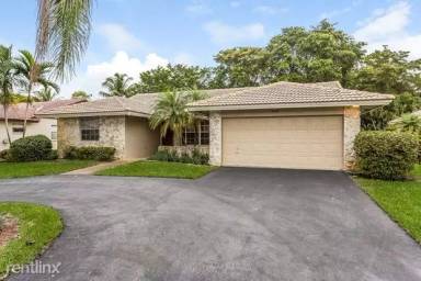 Main picture of 8033 NW 47th Dr