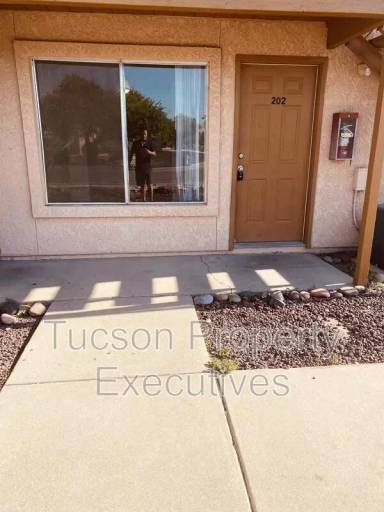 Main picture of PM263 - 660 S. TUCSON BLVD - 203