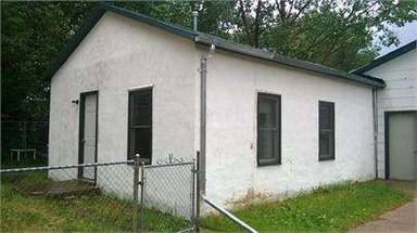 Main picture of 1866 Washington St